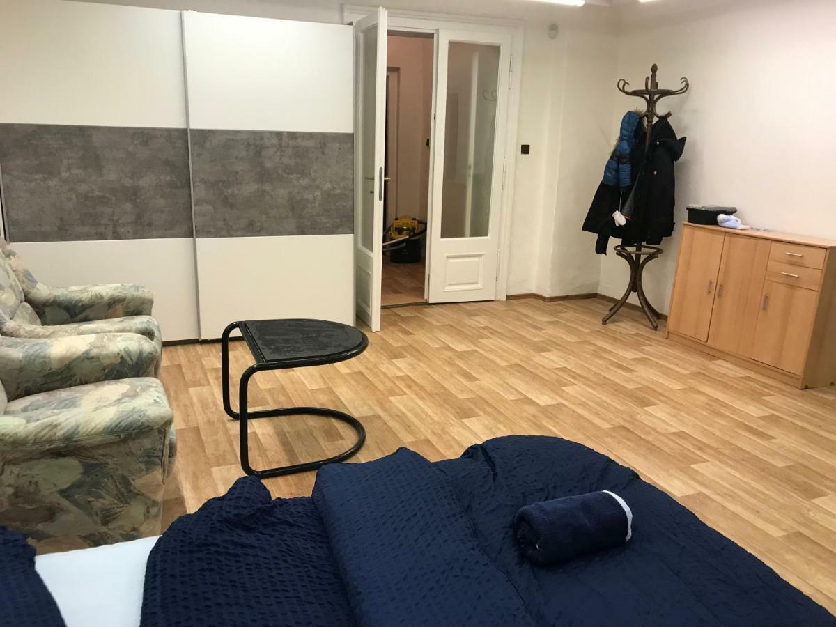Old Town Apartments R11 Оломоуц Экстерьер фото
